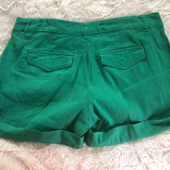 JOIE green linen shorts - Picture 2 of 2
